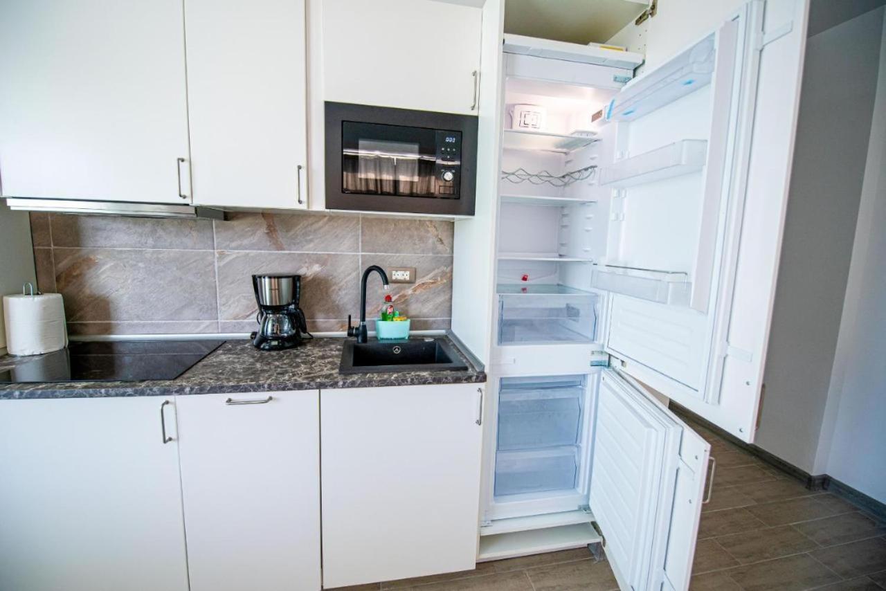 Apartament Katrina - Alezzi Beach - Sea View Năvodari Buitenkant foto