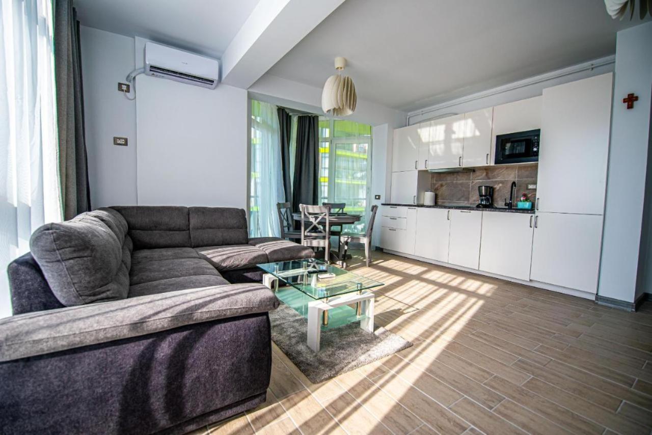Apartament Katrina - Alezzi Beach - Sea View Năvodari Buitenkant foto
